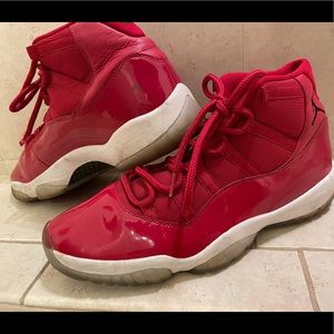 CLEANING OUT CLOSET! AIR JORDAN 11s